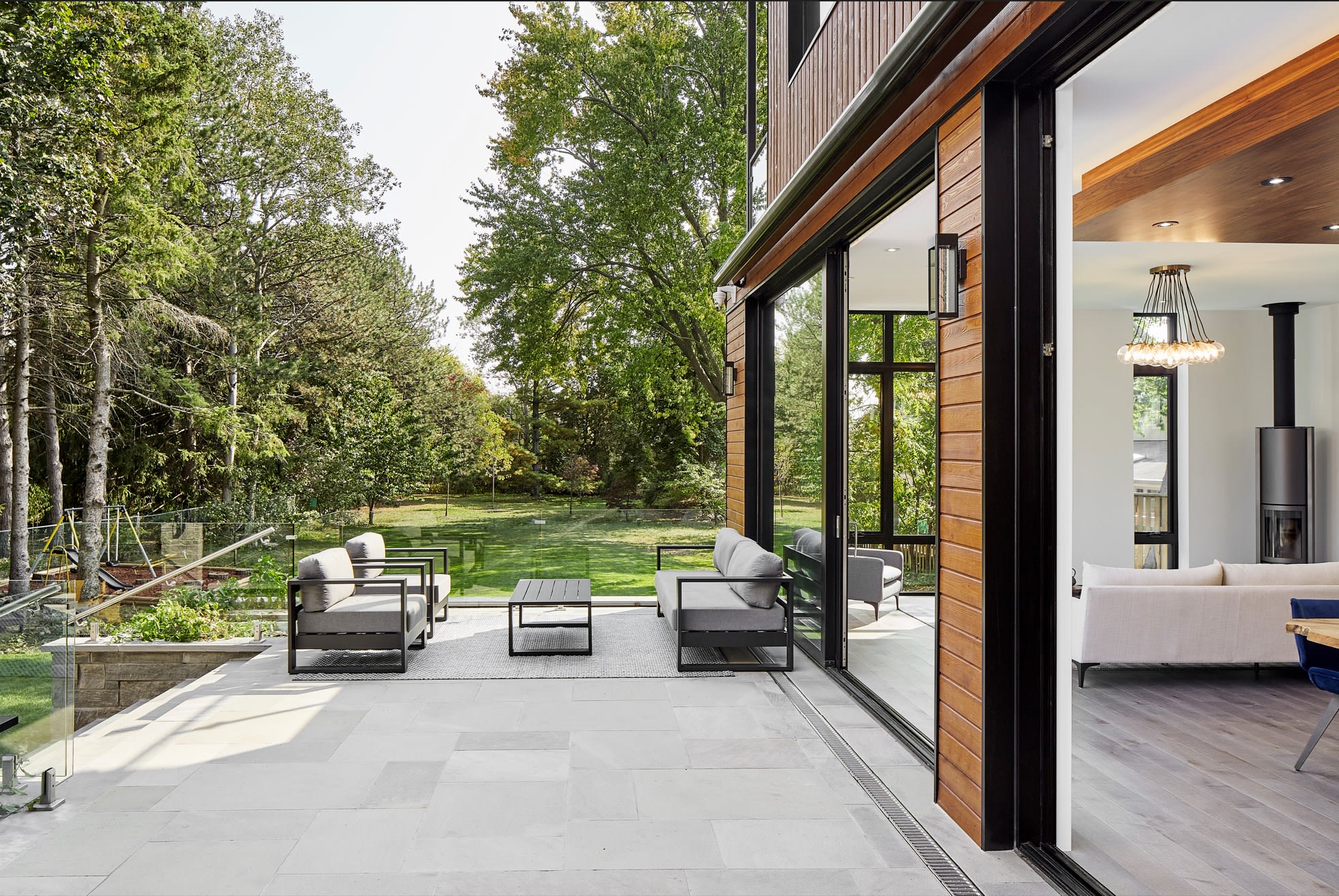 Okwen Contracting - Beautiful Homes for All Seasons