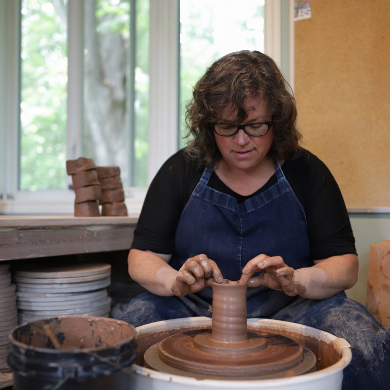 Jennifer Creeggan, pottery and art for everyday life